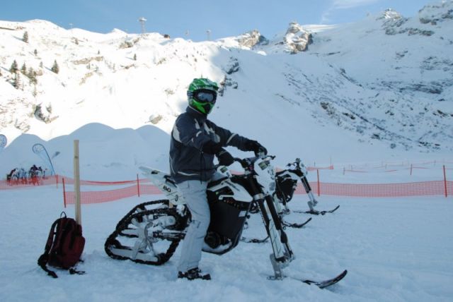 Moto électrique pour la neige 31.185