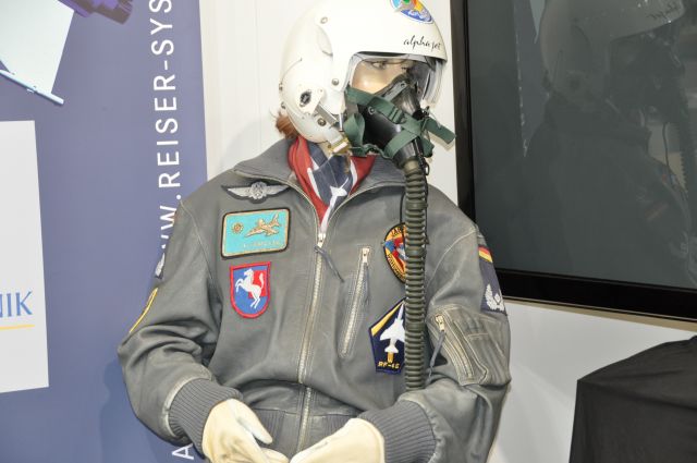 DEBRIEFING SALON DU BOURGET 2011 . 24.239