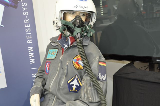 DEBRIEFING SALON DU BOURGET 2011 . 24.242