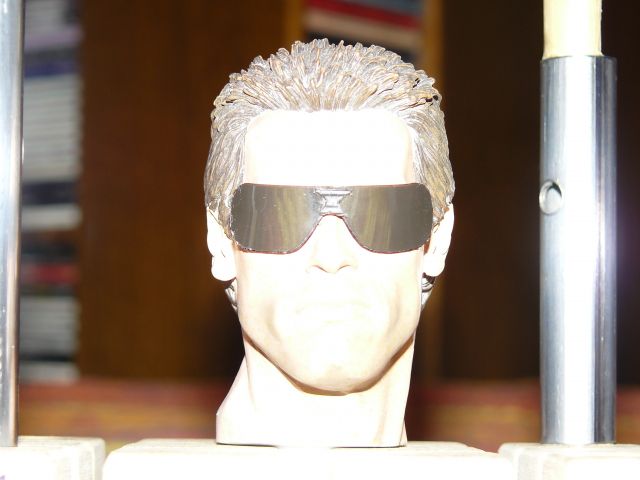 SOCLE "UPC" POUR TERMINATOR 2 SIDESHOW - Page 4 11.22