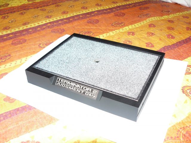 SOCLE "UPC" POUR TERMINATOR 2 SIDESHOW - Page 5 19.78