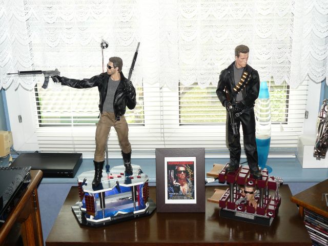 SOCLE "UPC" POUR TERMINATOR 2 SIDESHOW - Page 7 25.49