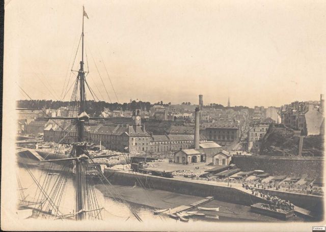Brest en ruines... - Page 2 11.186