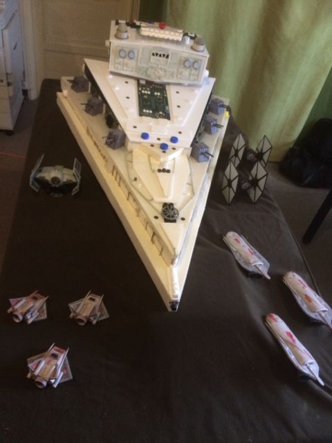 Pourquoi pas un STARDESTROYER pour notre prochaine MEGAVENTURE STARWARS 12.42