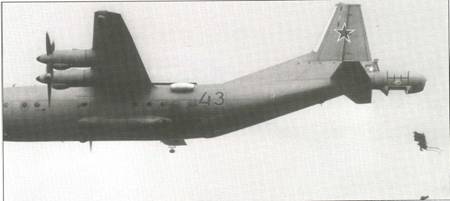 Antonov An-12M LL et essais des sièges éjectables NPP Zvezda 20.13
