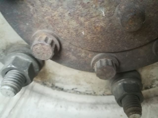 Remplacement Joint Moyeux AR Ford 2005 RJ Forum Camping car Fourgon 